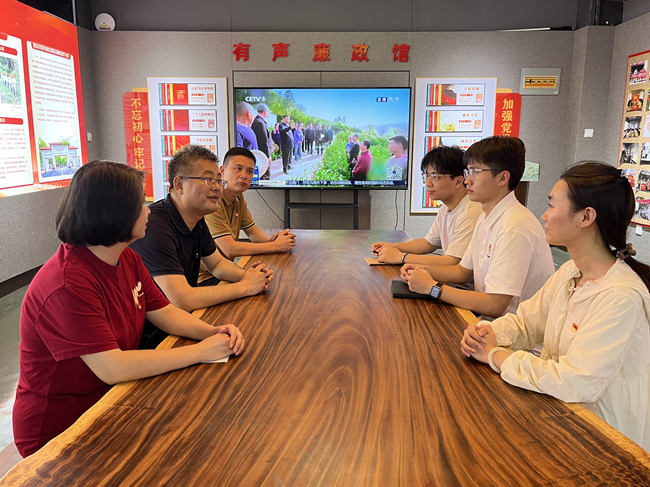 慰问学生党员_.png 慰问学生党员_.png